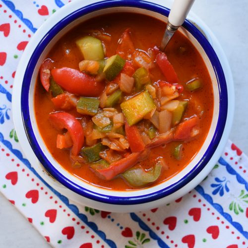 Vegan Leczo (Pepper and courgette stew) - Let's Eat Smart